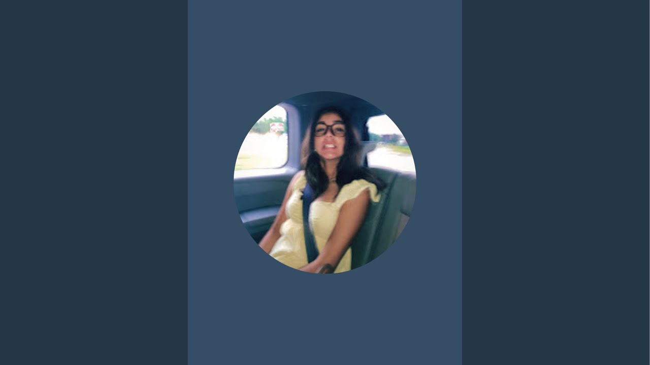 emmaemmaemma is live!