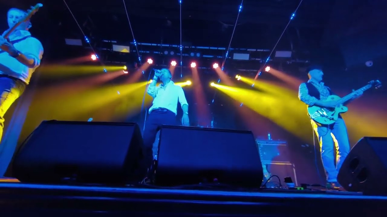The Smyths - Suedehead (live @ Max Watts, February 2025)