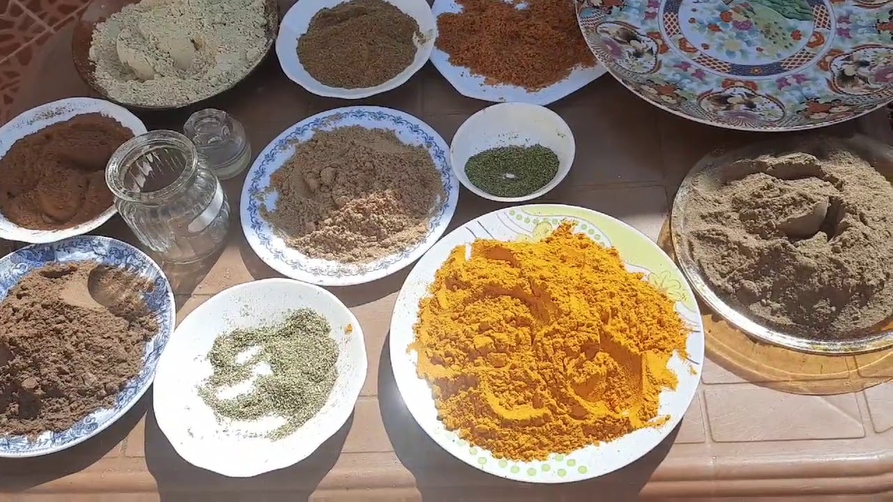 تحضيرات  رمضان- كيف تحضرين التوابل أو عطرية الحريرة المغربية بيد اللميمة
