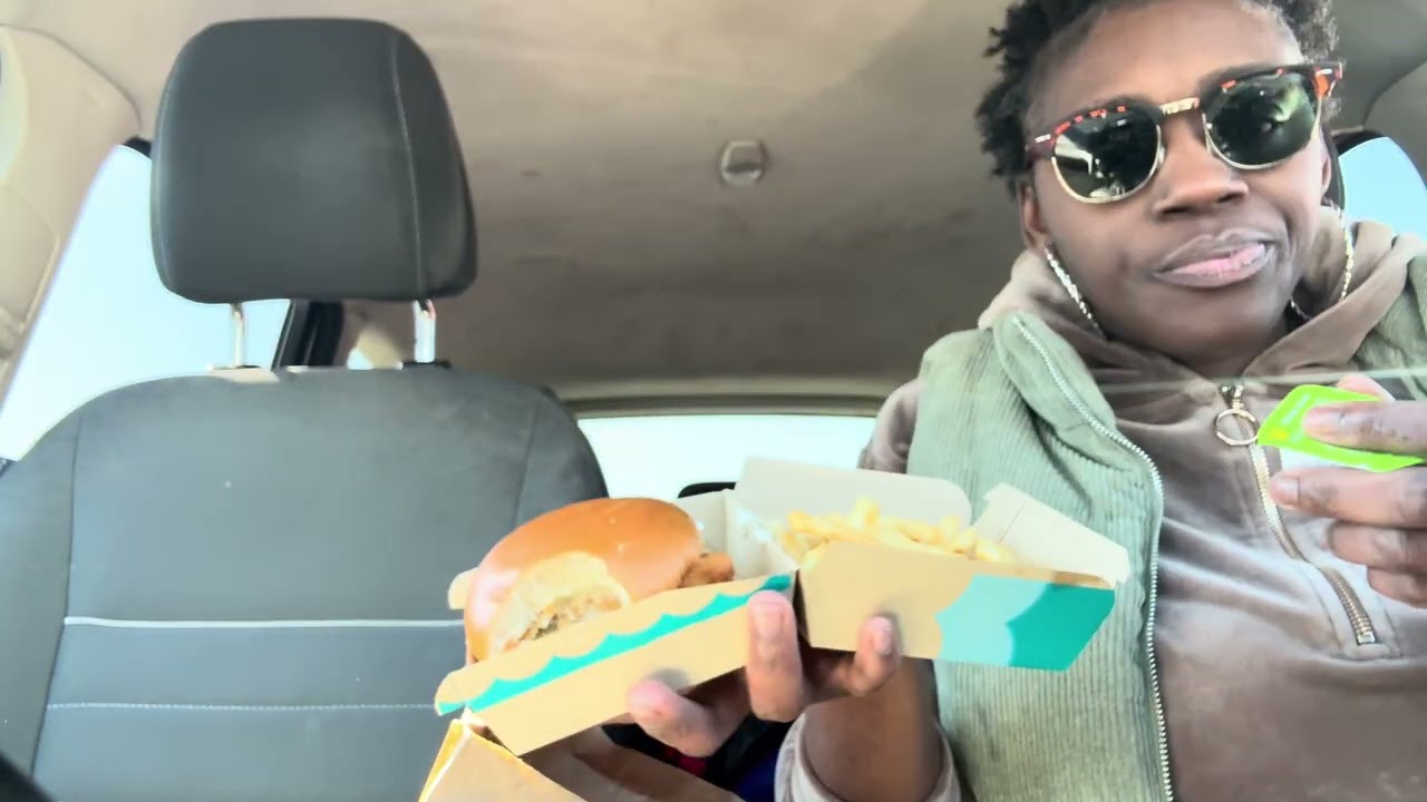 Laundromat + McDonalds runs | Monday Vlog