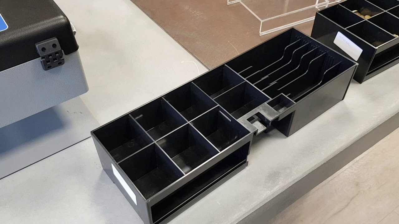 Macchina conta fondi cassa