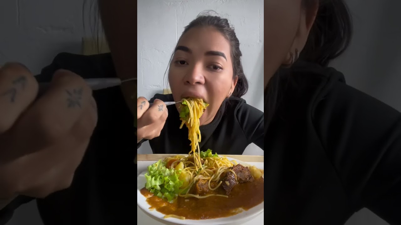 CARNE COZIDA PIRÃO MACARRÃO E ALFACE ALMOÇO DE HOJE 