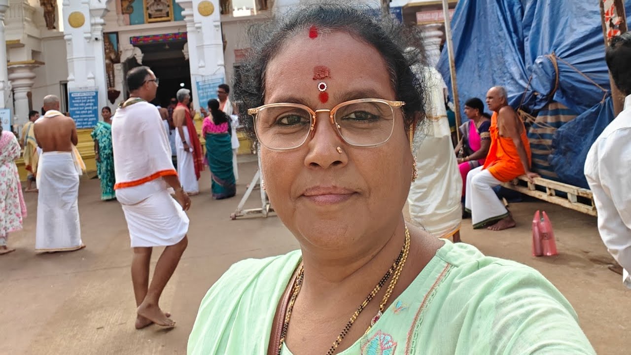SRI LAKSHMI VENKATESWARA VASTRALAYAM is live