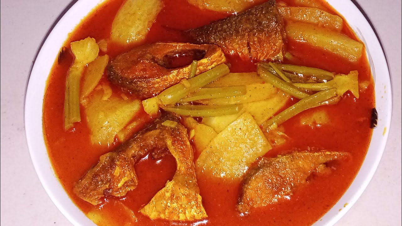 মুলা দিয়ে ইলিশ মাছের ঝোল।
