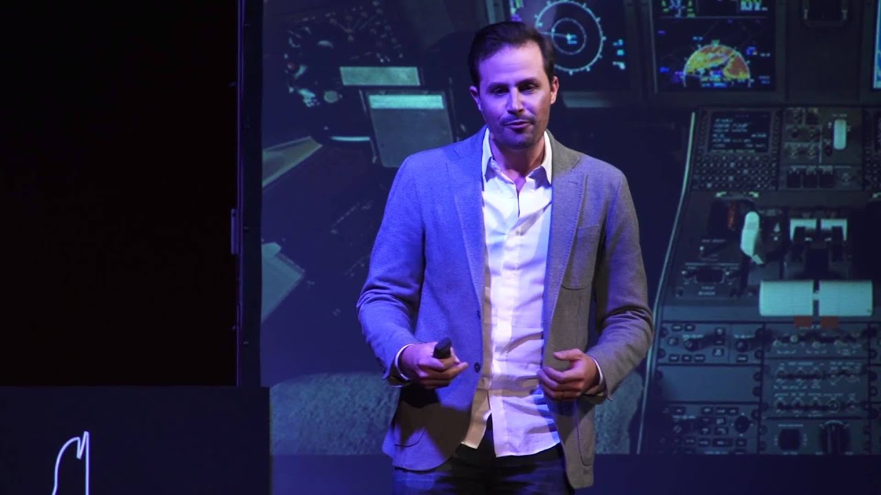 Si el internet hablara por tel&eacute;fono: Sebasti&aacute;n Tonda at TEDxMexicoCity