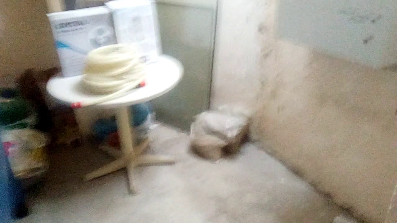 Ασανσέρ σε πολυκατοικία, στην Νίκαια (πήγα και στην μηχανή του)