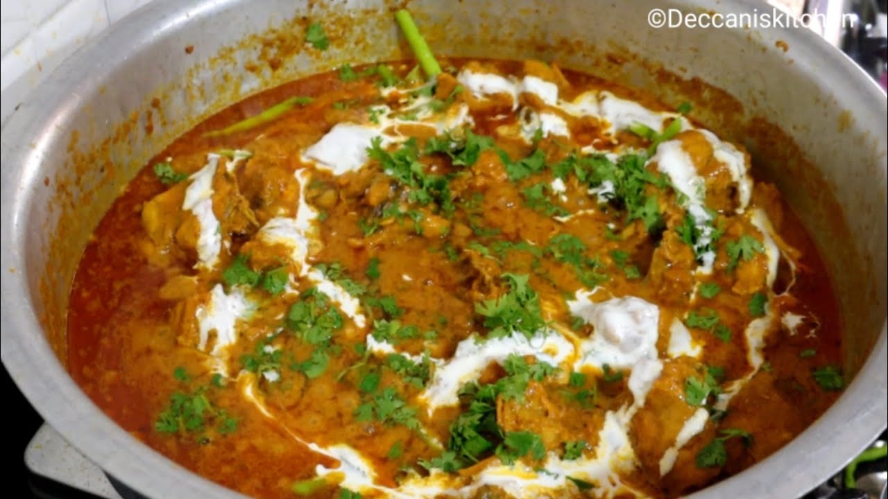 Chicken Changezi / Mughlai Dish Chicken Changezi / Old Delhi Famous Chicken Curry/ Mughlai Chicken
