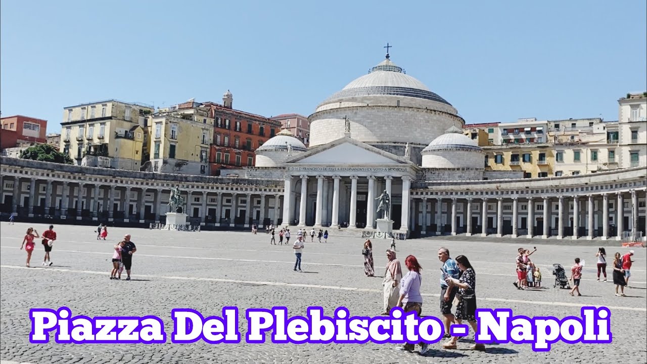 Piazza Del Plebiscito - Napoli - Naples, Italy🇮🇹