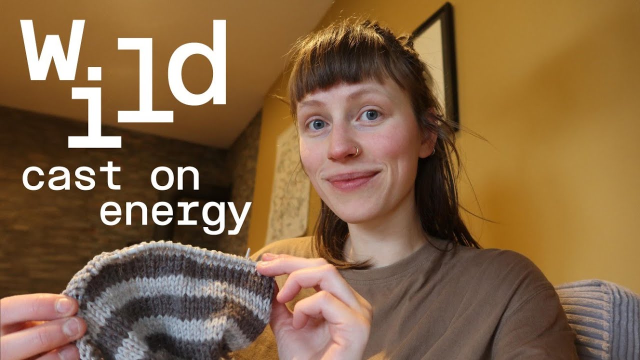 Wild cast on energy lately and a spinning workshop // Knitting Vlog