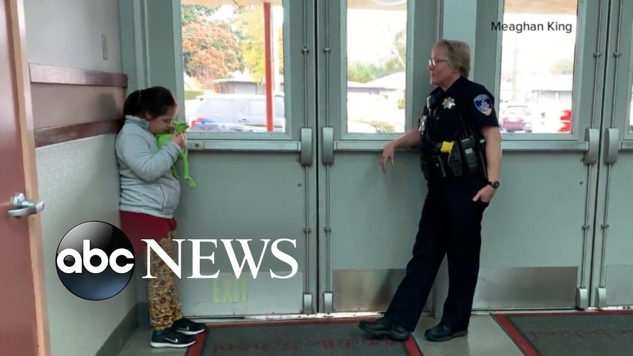 School resource officer makes a heartwarming connection