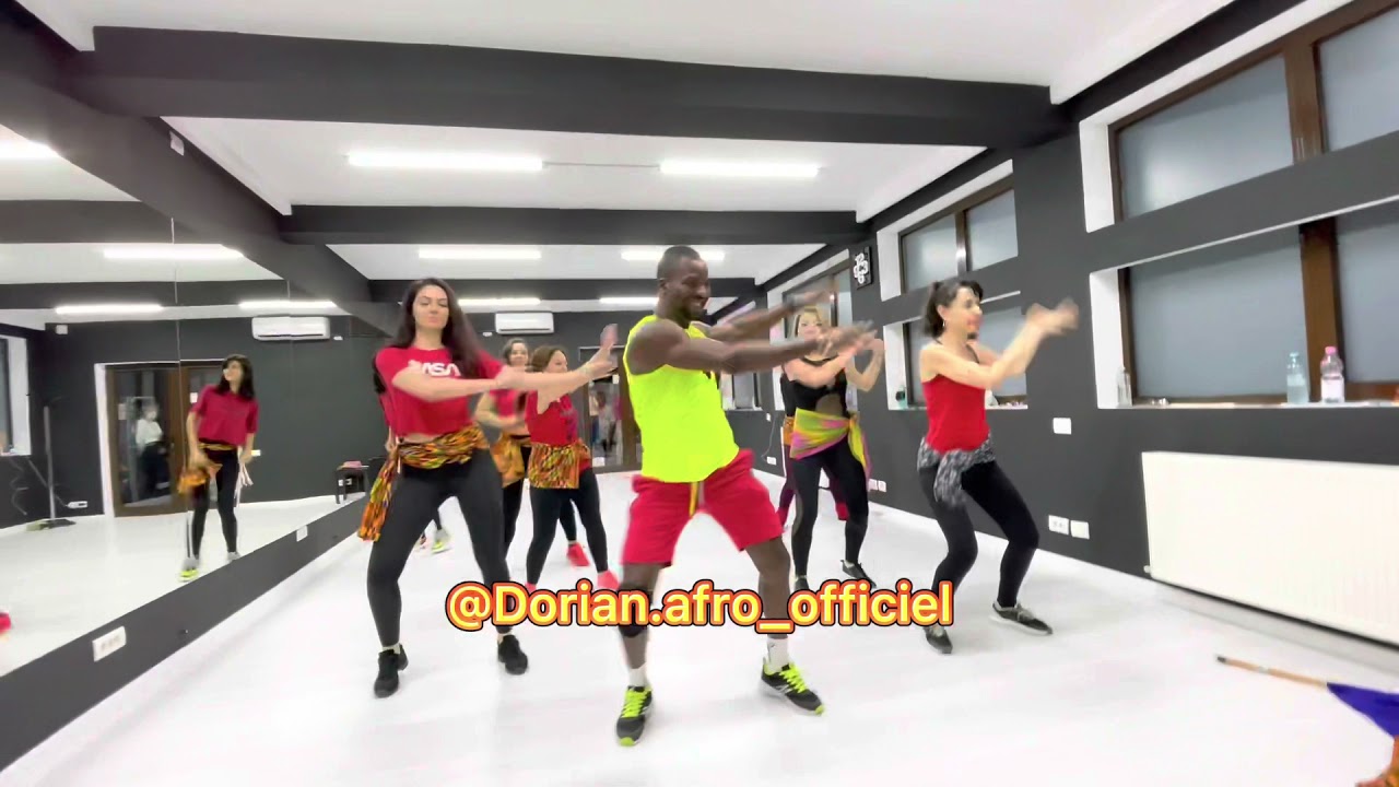 Bokoko( feat.extra musical) CAMEROUN🇨🇲 ROM&Acirc;NIA🇷🇴 @rogaroga_em