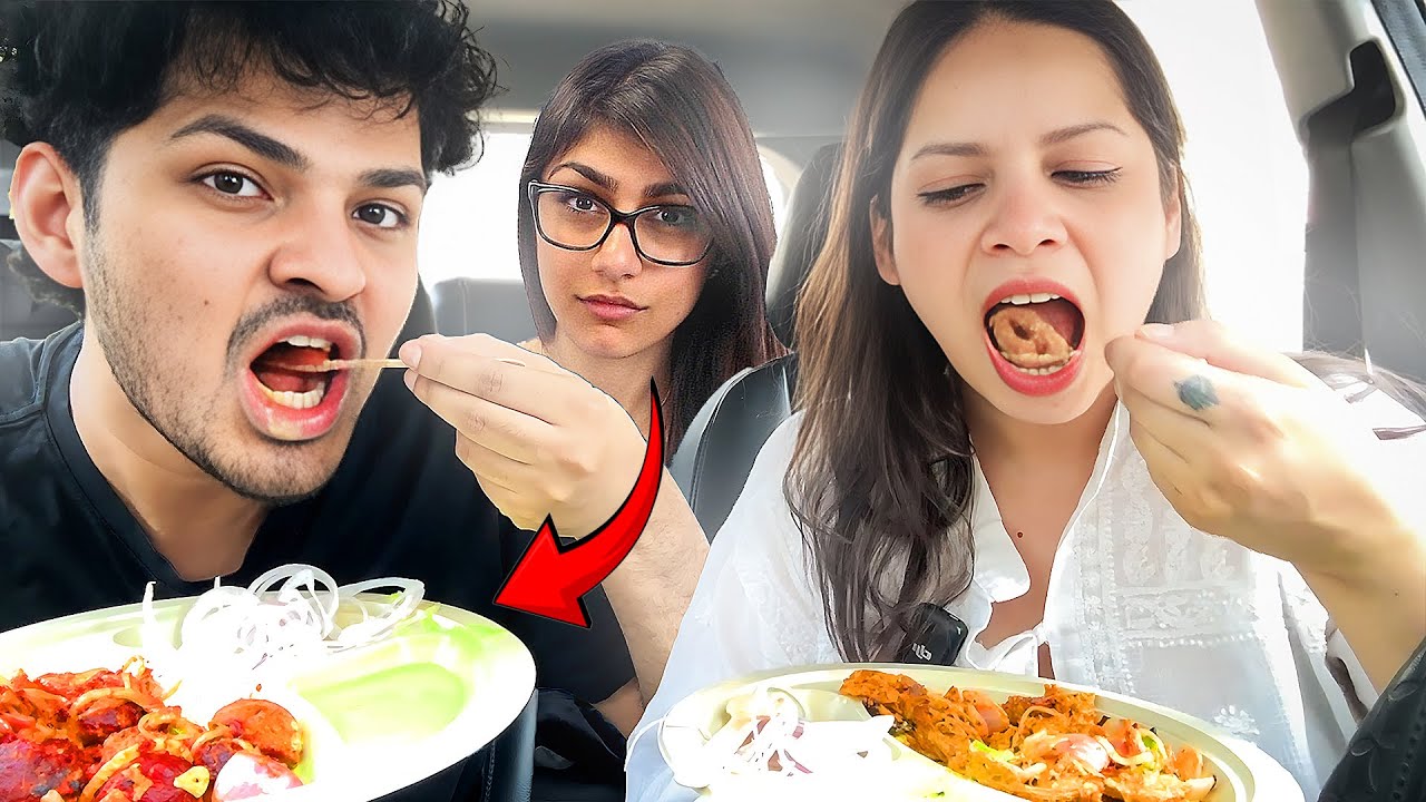 Mia Khalia And Sunny Leone Soya Chaap ?!?!?