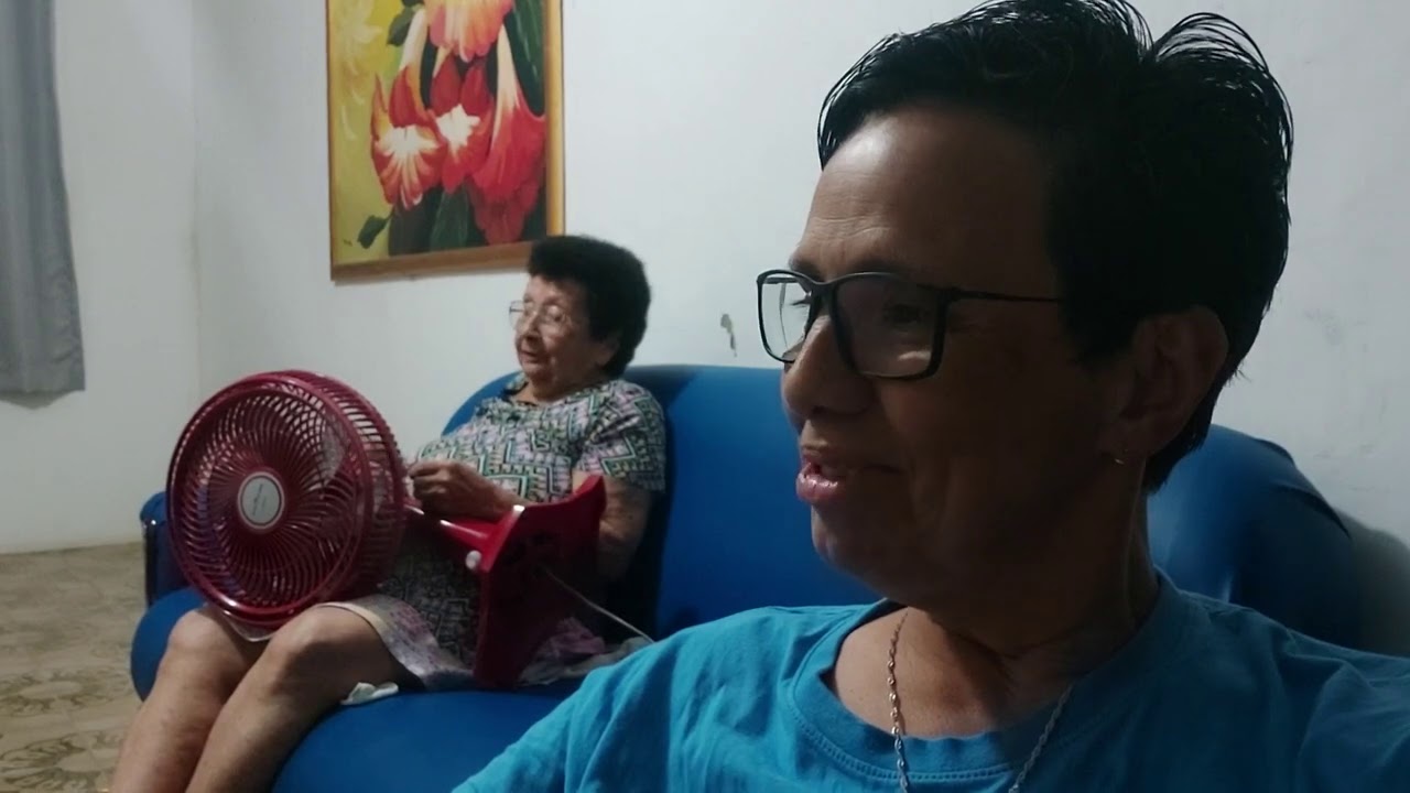 UM FORMIGUEIRO DEBAIXO DA UNHA DA ADRIANA😱😱😱.