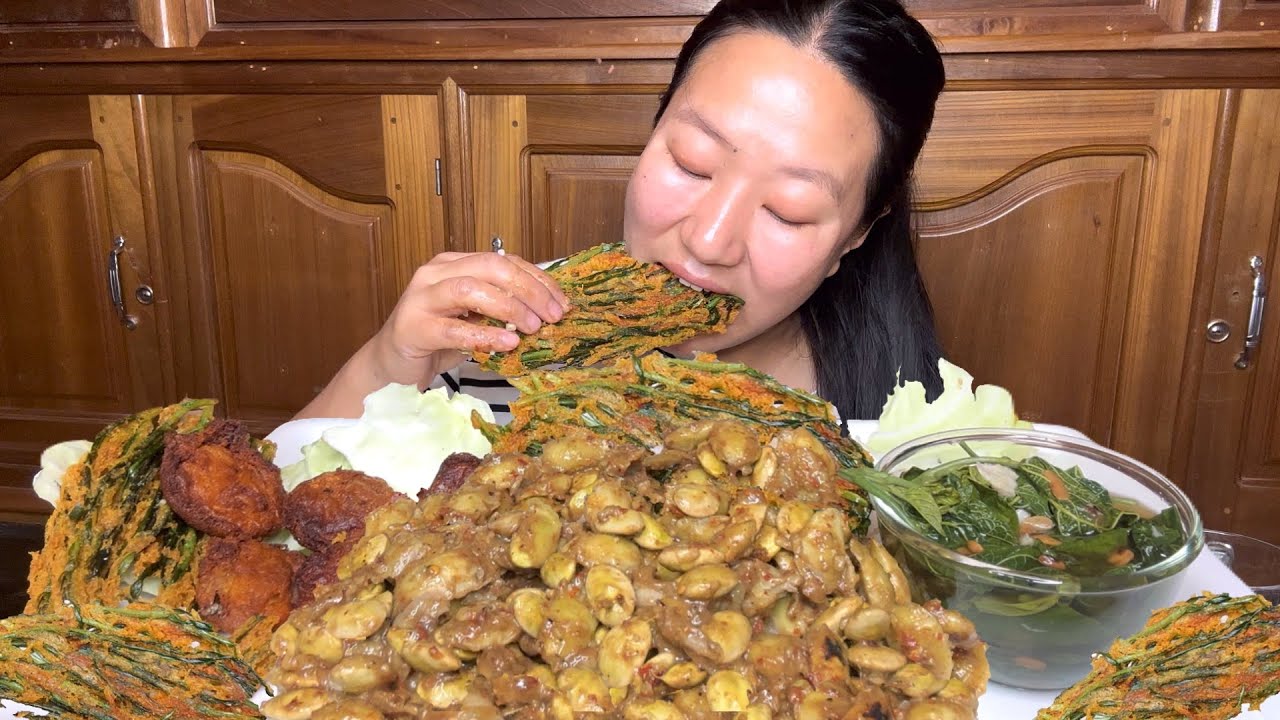 Stink Bean Seeds Chutney, Chives Pakora, Kangsoi Mukbang