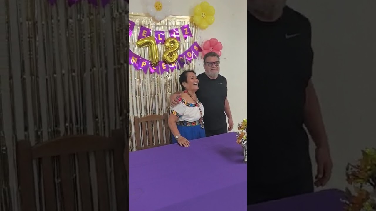 Celebrando el cumpleaños de una compañera de taichi...