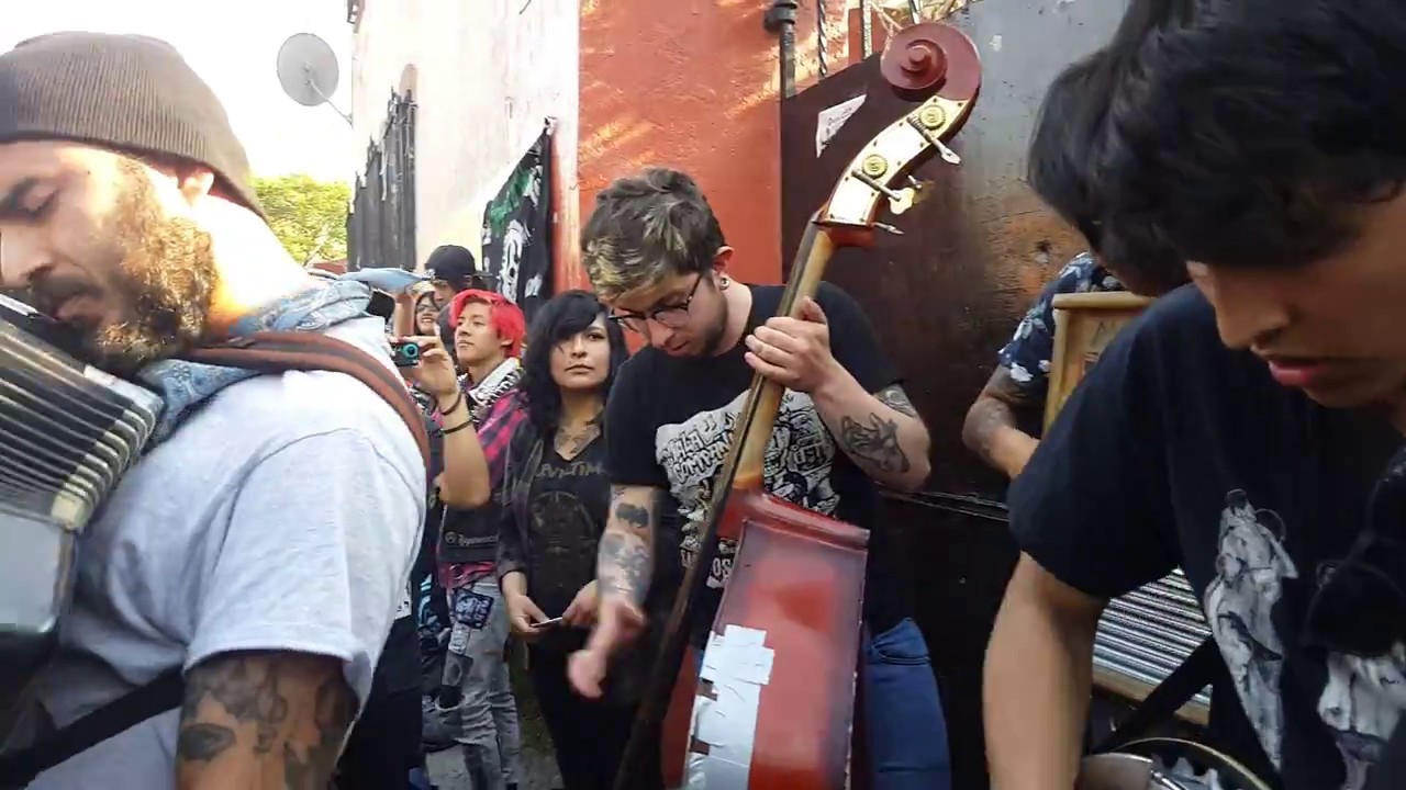 Bestiärio - Niños del Kaos (Vivo en el Chopo, México) HD.