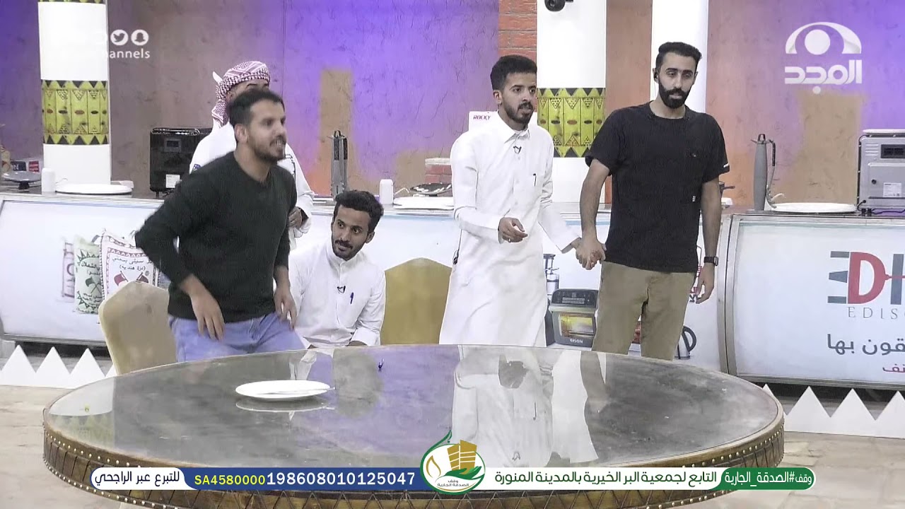 مفاجأة أحمد صالح بحضور والده واخوته وردة فعل مؤثرة 🥺 | برنامج سهم 75