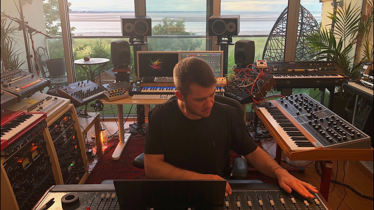 Tech Talk: Go inside Matador’s breathtaking Dublin studio (Electronic Beats TV)