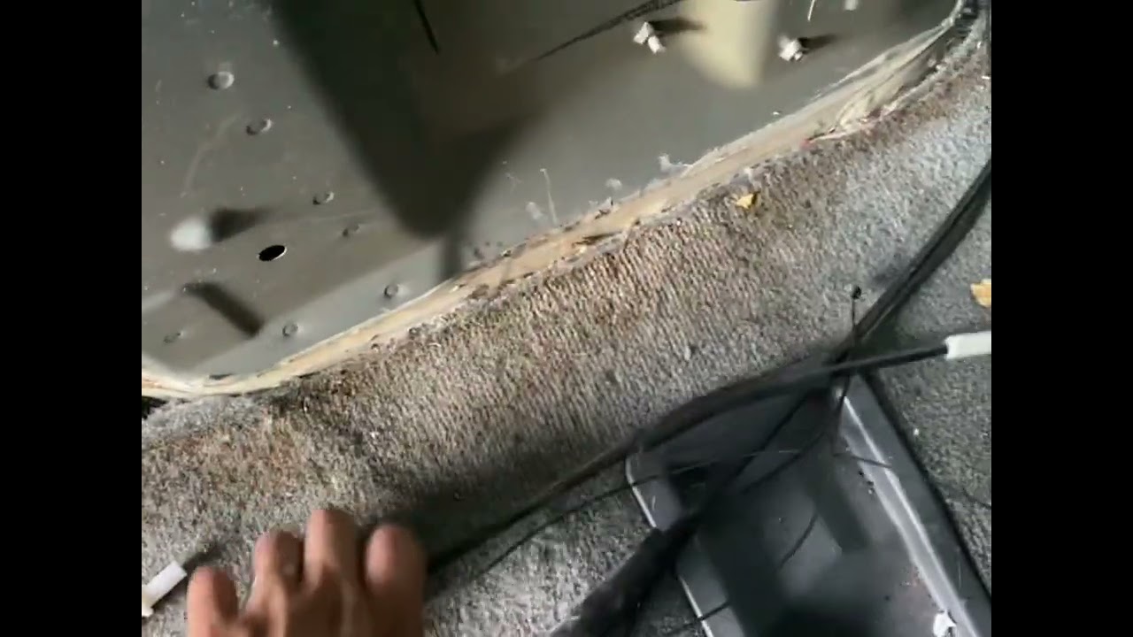 Como cambiar los cables de la puerta Honda Odyssey 2005