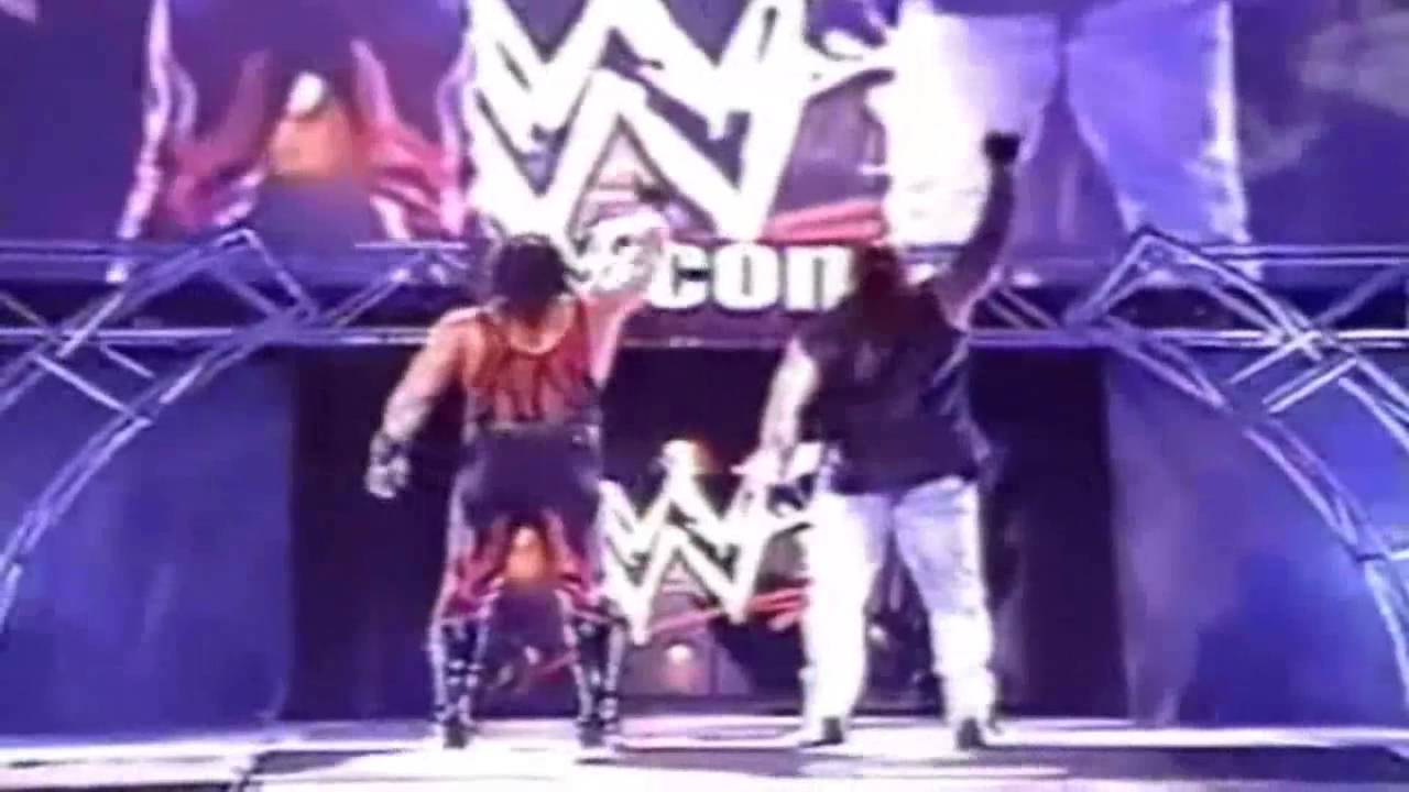 RAW Intro V1 Ruthless Agression WWF - 2002