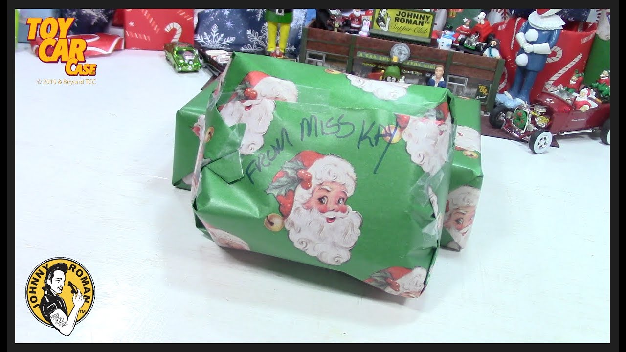 1655 ChristmasCD25 Dec13 Toy Car Case