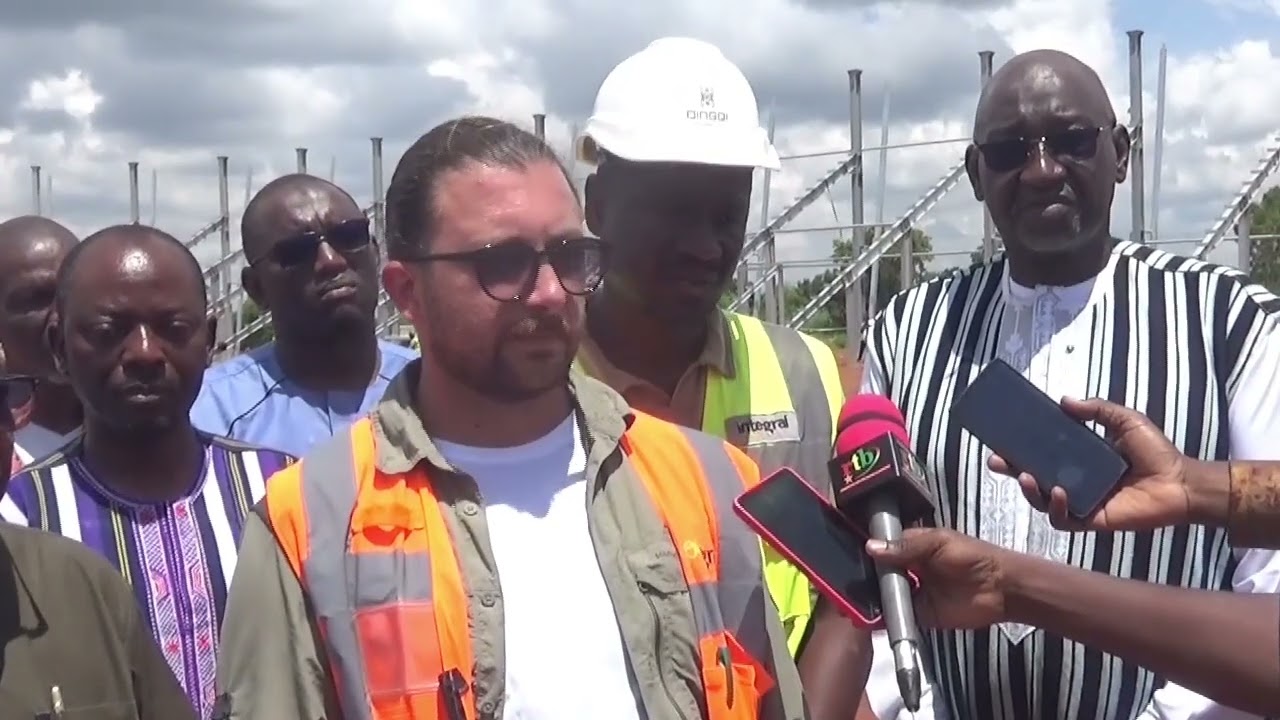 Visite du stade en construction à Bobo-Dioulasso