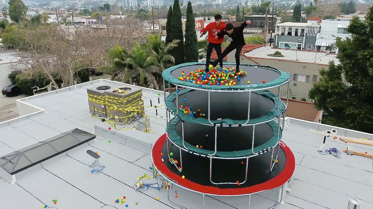 TRAMPOLINE TOWER WITH BALL PIT!