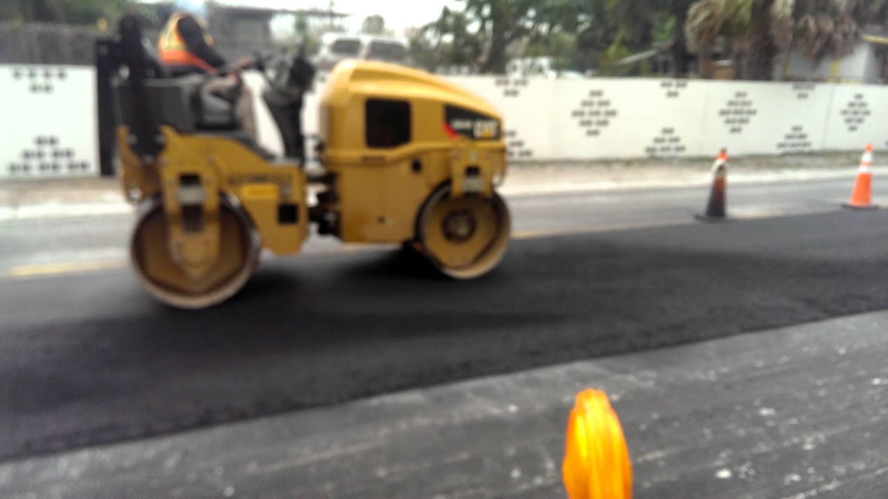 Earthco, Road construction, asphalt paving
