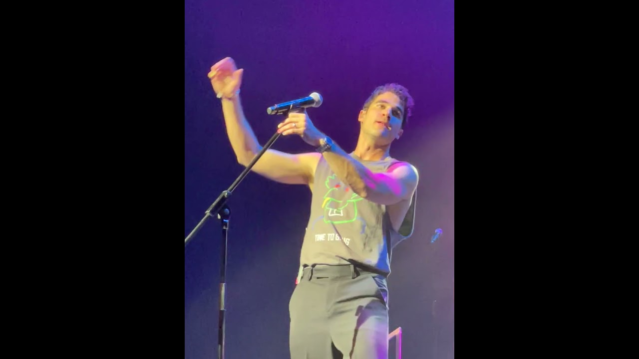 Hopelessly Devoted to you- Darren Criss Adelaide show