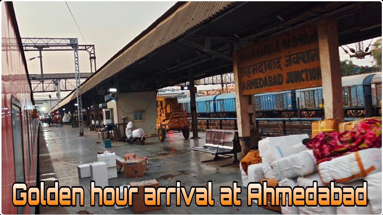 Sunrise Arrival: Veraval Bandra Express Arriving Ahmedabad Junction 