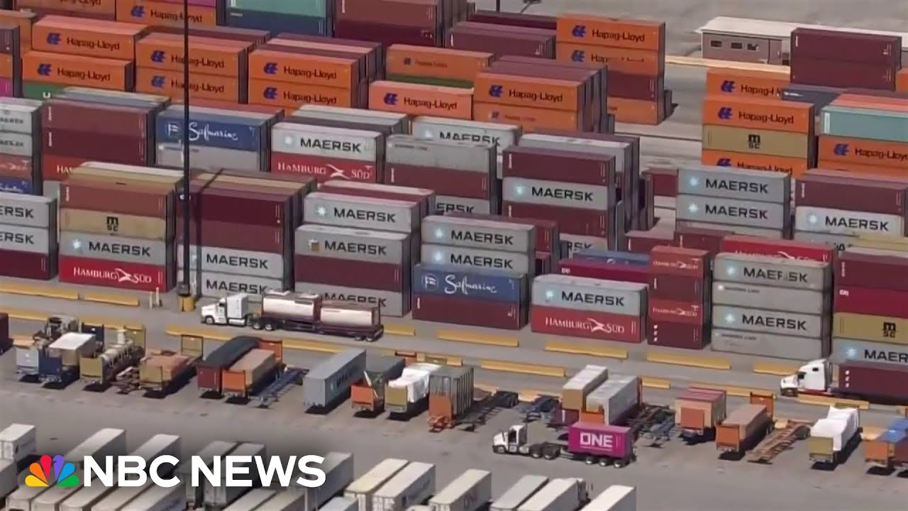 Supreme Court hears oral arguments in Trump tariff case