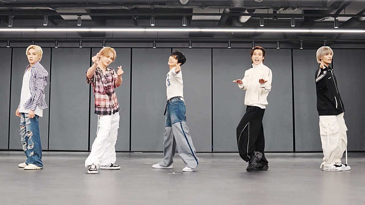 WayV - 'Give Me That' Dance Practice Mirrored [4K]