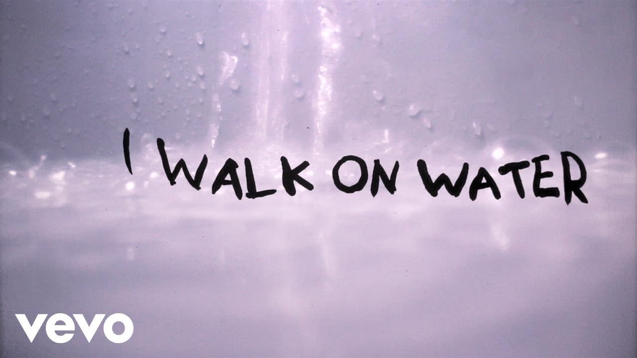 Eminem - Walk On Water (Lyric Video) ft. Beyonc&eacute;