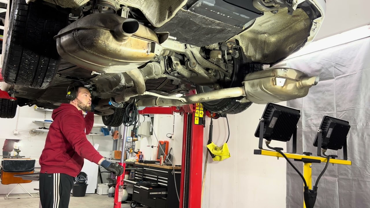 Bmw f01 kardaanin tukilaakerin vaihto. Gimbal Drive Shaft  support bearing replacement