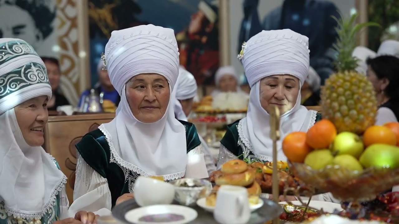 ТУРСУНКАН РОСУЕВА\\ НАРЫНДАН ТАПКАН МАХАБАТ