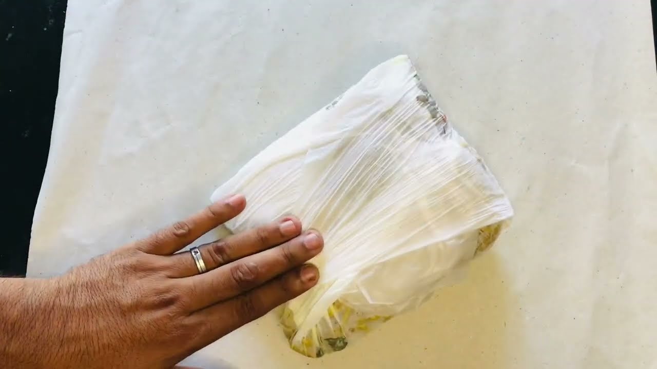 ඔතලා බලන්න.හරිම ලේසියි ලන්ච් ෂීට් එකේ නිවැරදිව බත් එක ඔතමු.👍👍👍#viral #comment.♥️♥️♥️