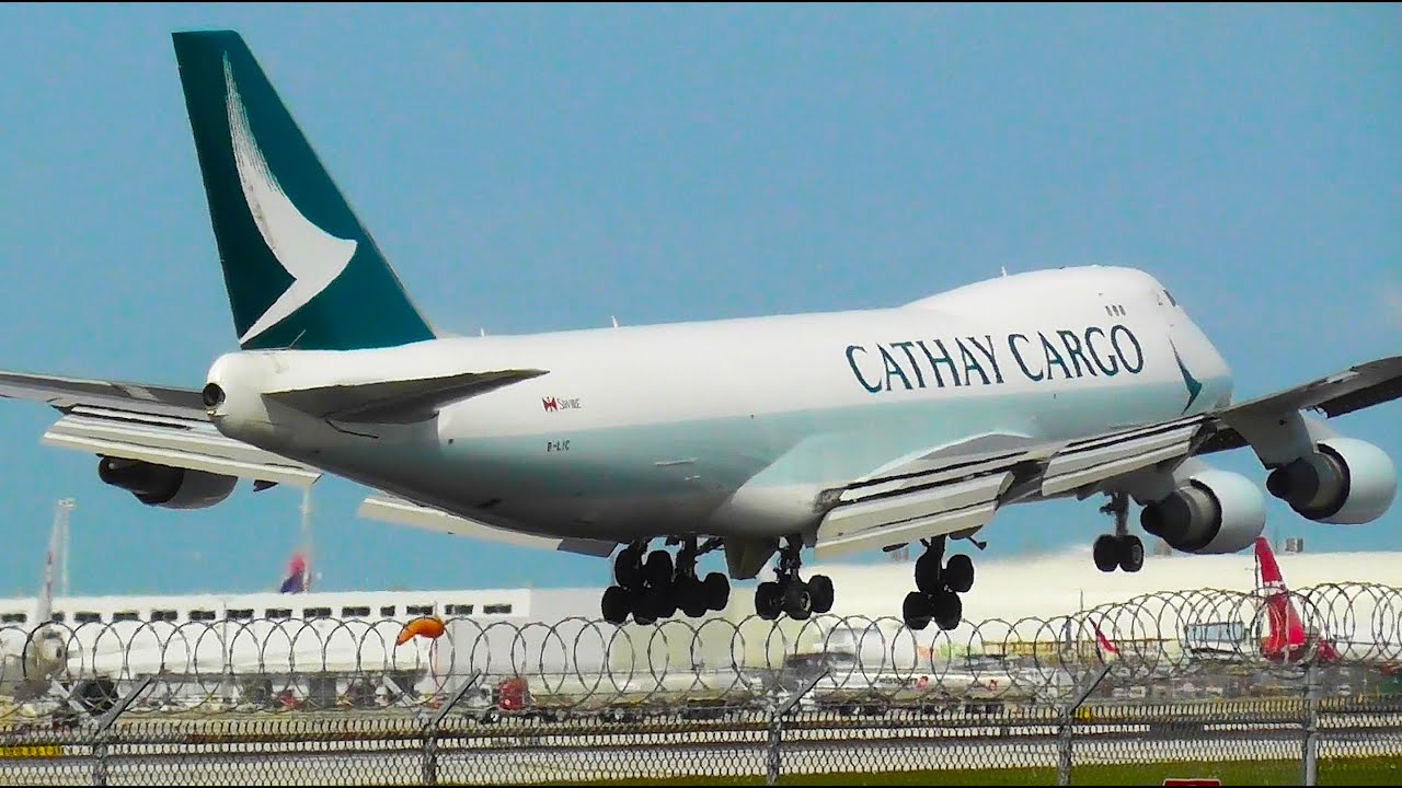 Plane Spotting at Miami Int'l Airport, MIA | 747's, 767's, 777's & more!