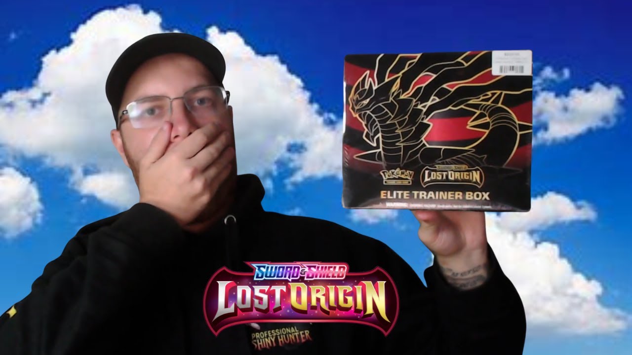 Opening up an Elite trainer box From my favorite Pok&eacute;mon set Lost Origins
