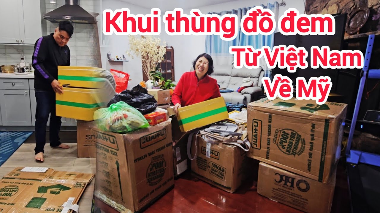 Về Mỹ cấp tốc khui 7 thùng đồ, được đãi bánh xèo bánh khọt giòn rất ngon