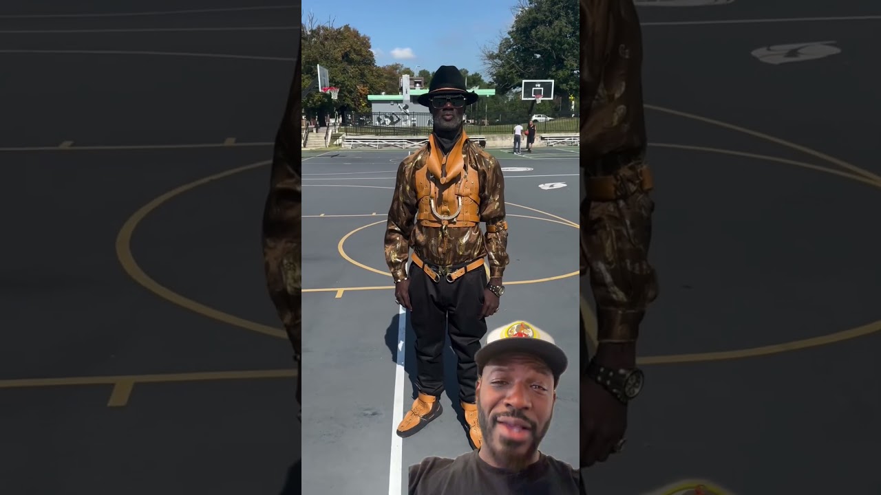 What type of outfit is this?! 🤦🏿&zwj;♂️😂