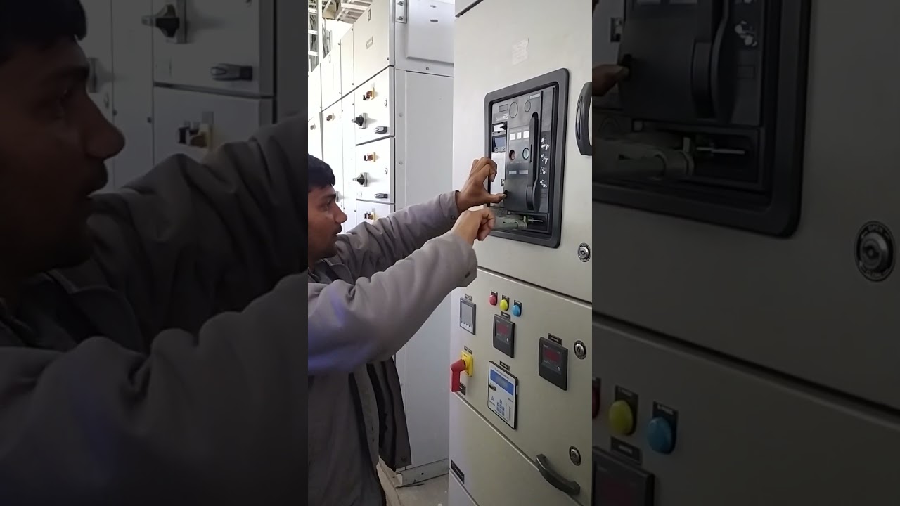 Siemens ACB breaker rack in & rack out handle kaise bahar nikale #siemens #siemens acb #siemens ACB