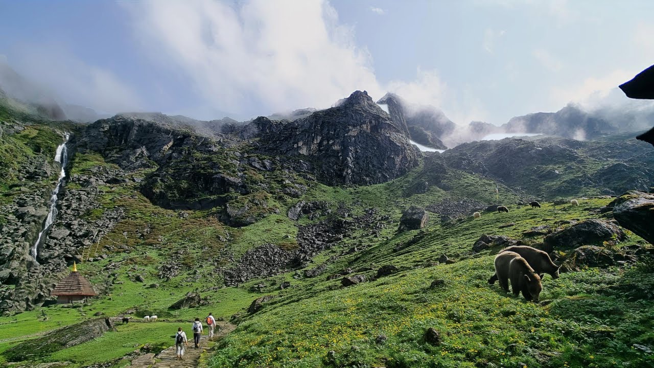 PACHPOKHARI MONSOON TREK | SINDHUPALCHOWK | 4100M