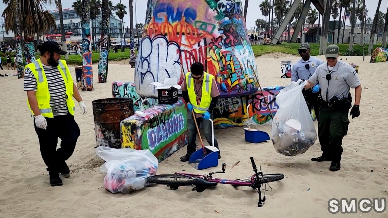 Park Rangers Cleanup Homeless Encampment at Venice Art Walls