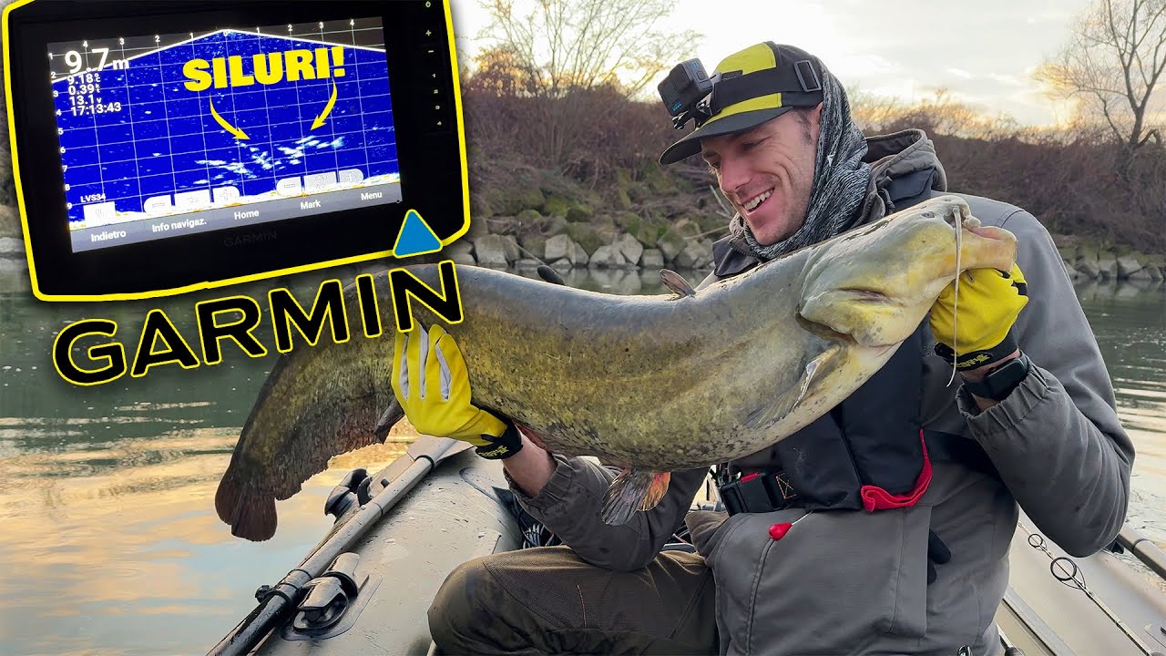 Pesca a VERTICAL con il Livescope nella TANA DEI SILURI!