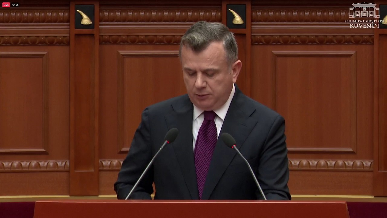 Kuvendi nis me debate!