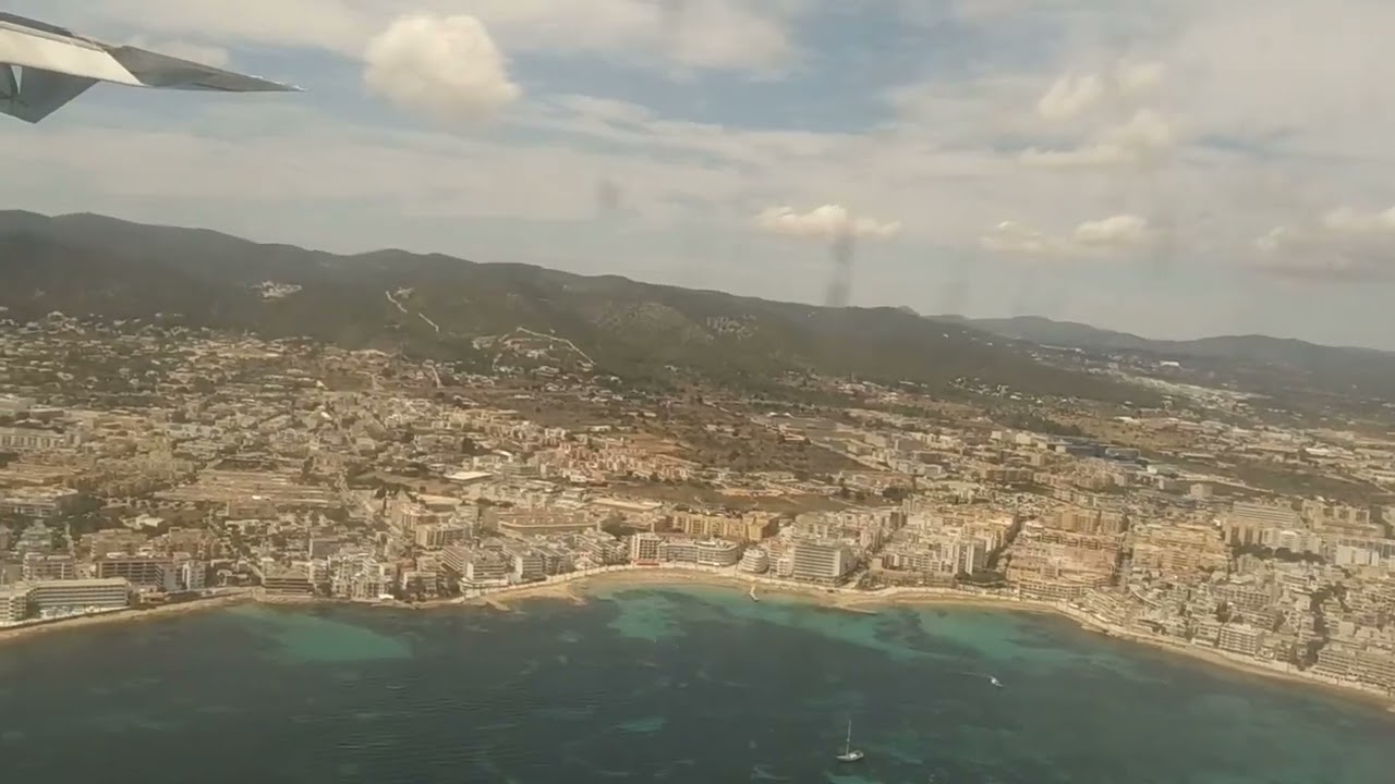 Aterrizaje de un ATR 72-201 de Swiftair en Ibiza con origen Palma de Mallorca (27/05/2019)
