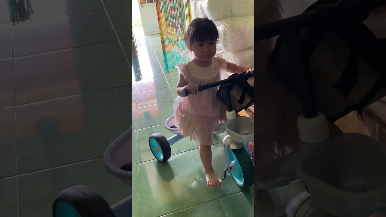Hyhy tập chạy xe
