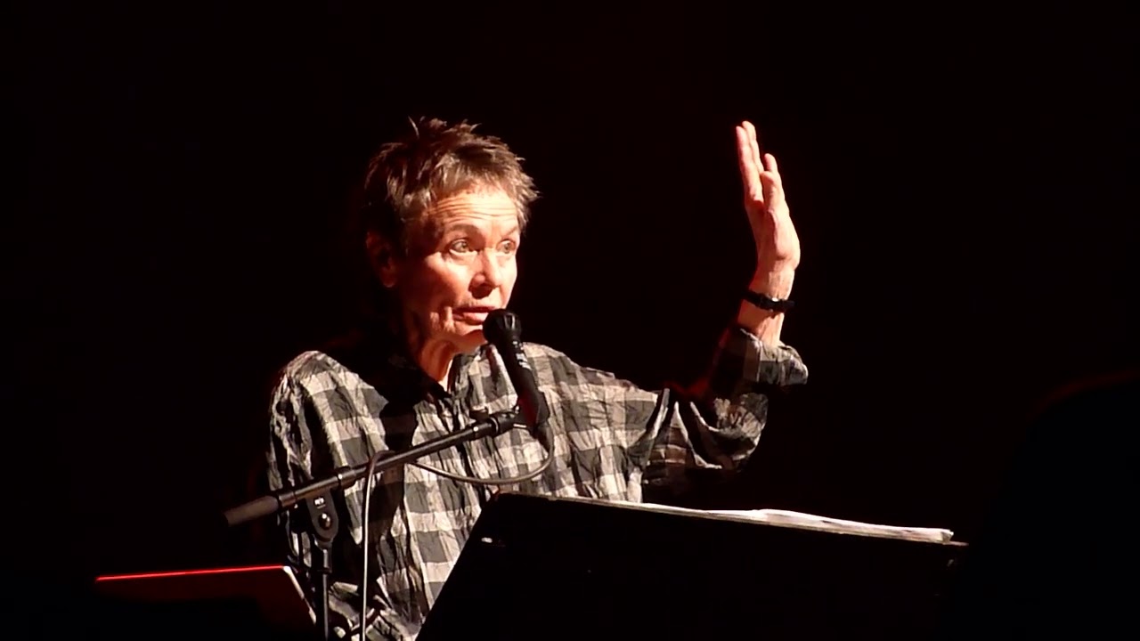 Laurie Anderson - Amsterdam -- O SUPERMAN -- Theater Carre - 8 june 2023