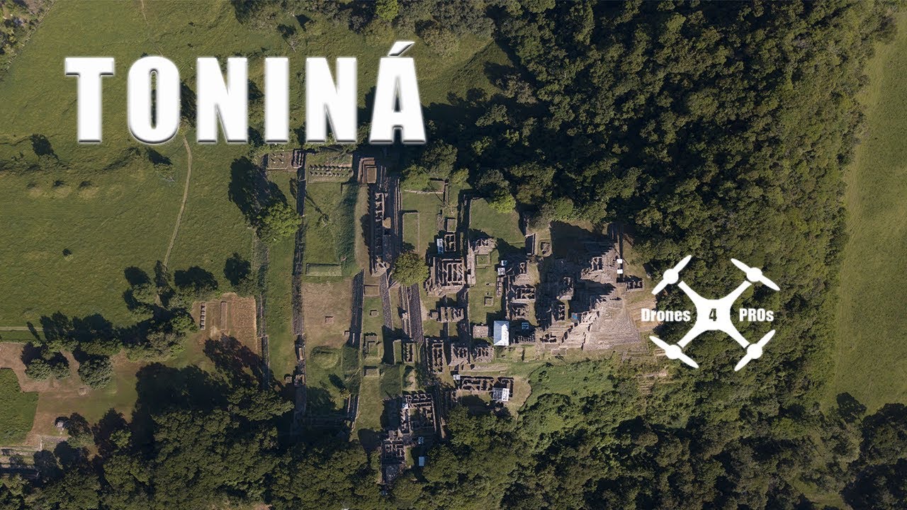 Pirámides de Toniná desde el aire