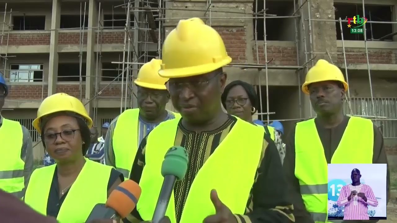 UNZK : le ministre Thiombiano en visite inopinée sur le chantier de l’UFR/ Sciences et Technologie